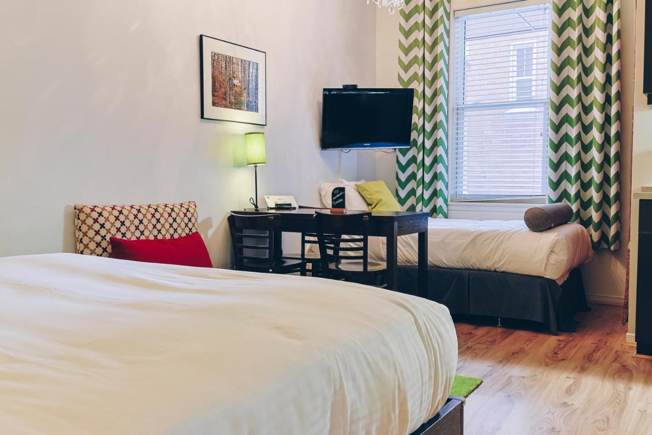 Aux Deux Lions Inn 3*