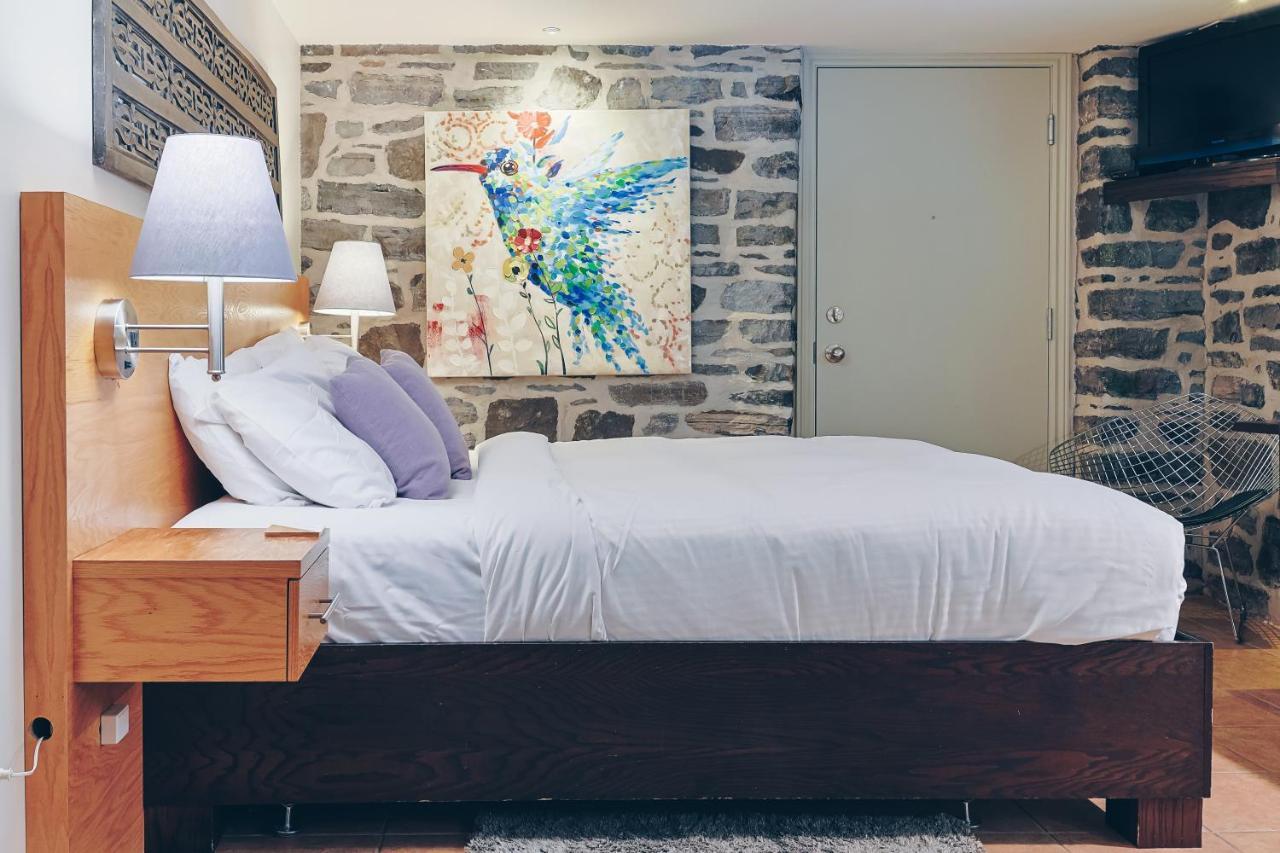 Aux Deux Lions Inn Quebec City